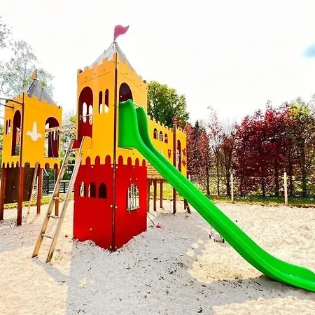Maeva Escapades Country Park - Campsite 4*